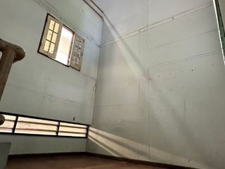 For sale 4 bed office in Din Daeng, Bangkok