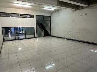 For sale 4 bed office in Din Daeng, Bangkok