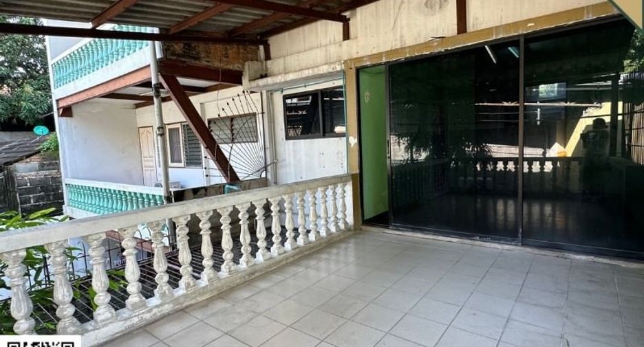 Büro zum Kauf mit 4 Zimmer in Din Daeng, Bangkok