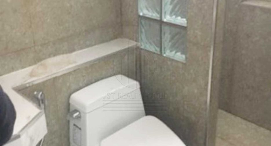 For sale 4 bedrooms house in Pak Kret, Nonthaburi