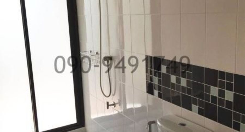 For rent 3 bedrooms townhouse in Pak Kret, Nonthaburi