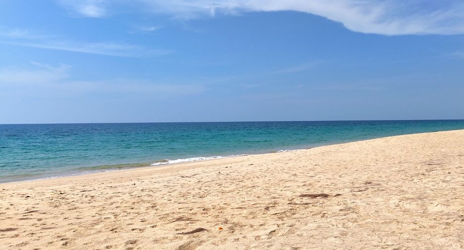 Terreno en venta en Thai Mueang, Phang Nga