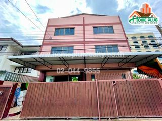 For sale 9 bedrooms house in Bang Kapi, Bangkok