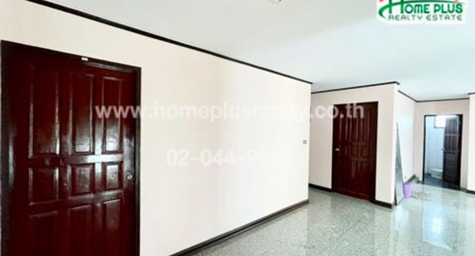 À vendre 9 chambres maison à Bang Kapi, Bangkok