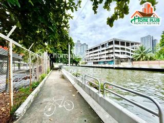 For sale 9 bedrooms house in Bang Kapi, Bangkok