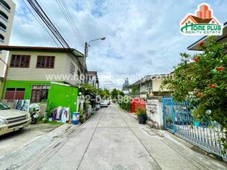 For sale 9 bedrooms house in Bang Kapi, Bangkok