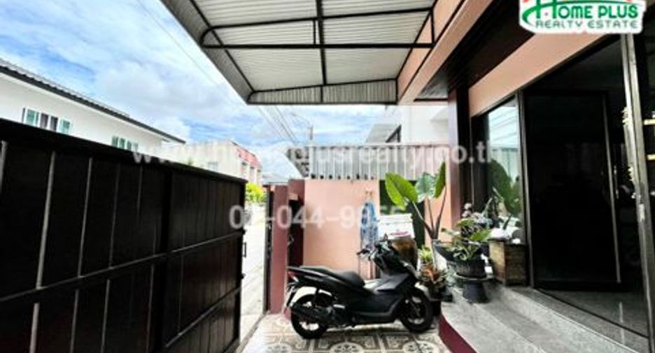 À vendre 9 chambres maison à Bang Kapi, Bangkok