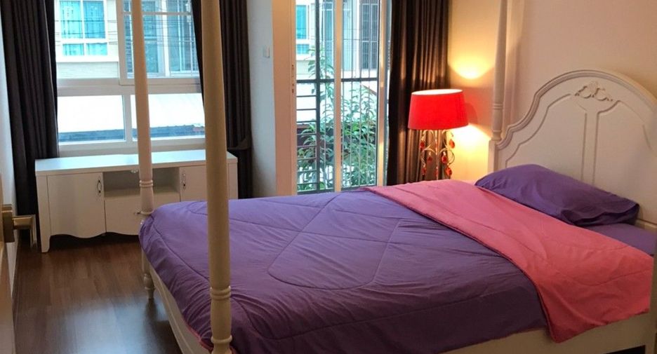 À vendre 3 chambres maison de ville à Suan Luang, Bangkok