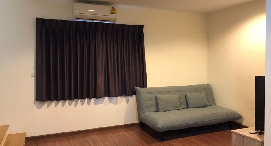 À vendre 3 chambres maison de ville à Suan Luang, Bangkok