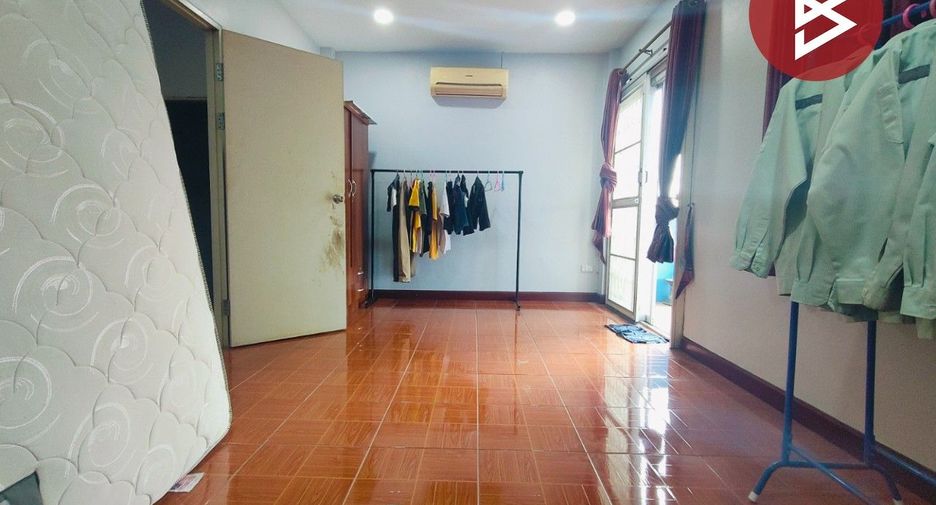 For sale 2 Beds townhouse in Mueang Chachoengsao, Chachoengsao
