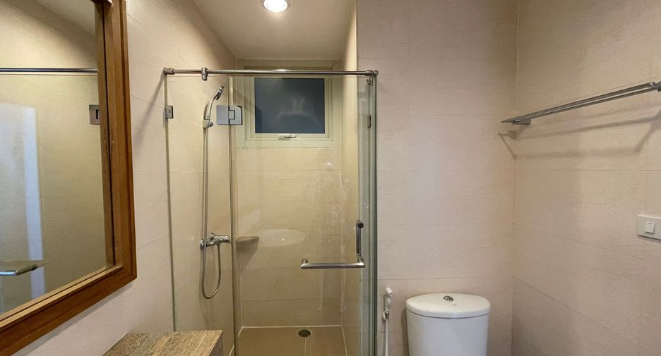 Apartment zur Miete mit 3 Zimmer in Watthana, Bangkok