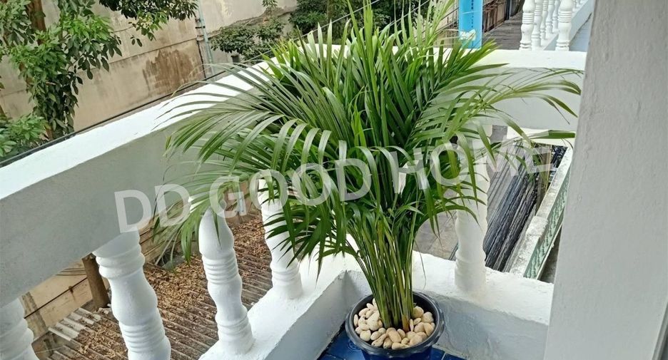 For sale 2 bedrooms condo in Bang Kapi, Bangkok