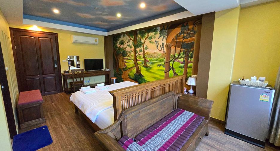 For sale 17 bed hotel in Mueang Samut Prakan, Samut Prakan
