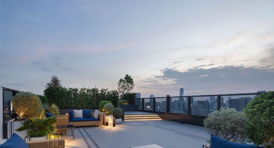 For rent and for sale 1 bed condo in Pathum Wan, Bangkok
