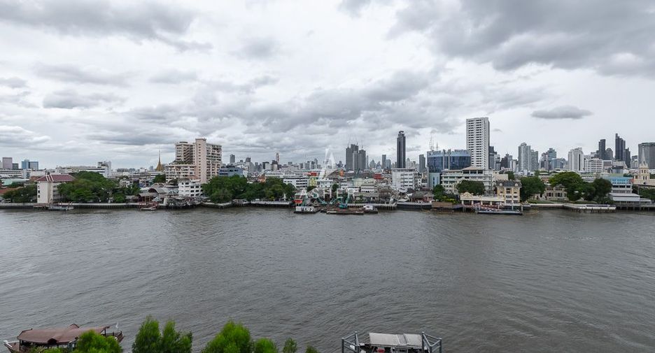 For sale 2 bed condo in Khlong San, Bangkok