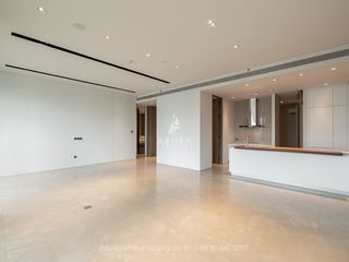 出售 2 卧室 公寓 在 Khlong San, 曼谷