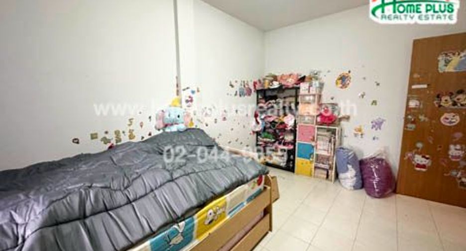 For sale 3 bedrooms townhouse in Bueng Kum, Bangkok