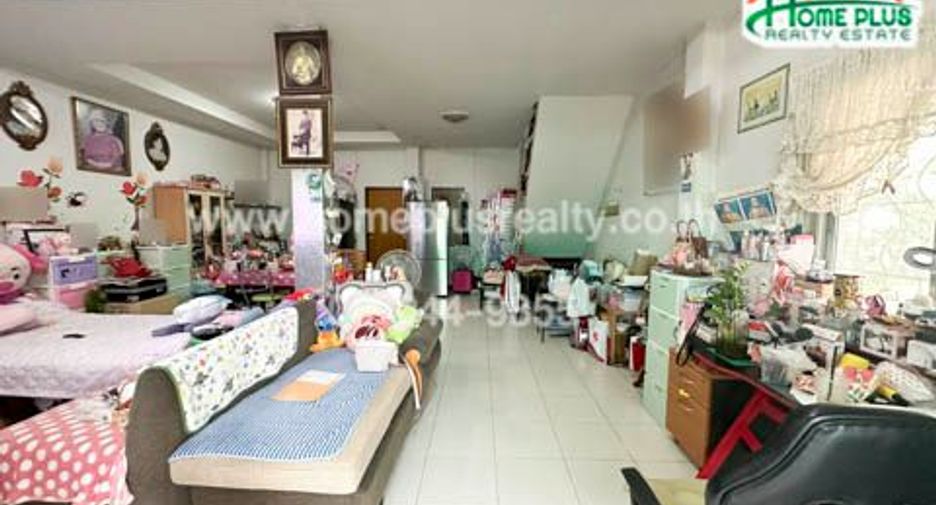 For sale 3 bedrooms townhouse in Bueng Kum, Bangkok