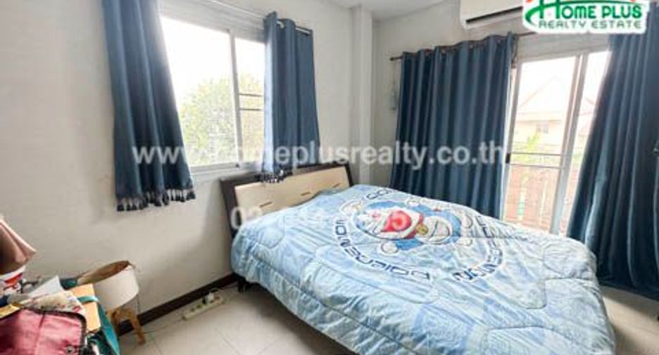 For sale 3 bedrooms townhouse in Bueng Kum, Bangkok
