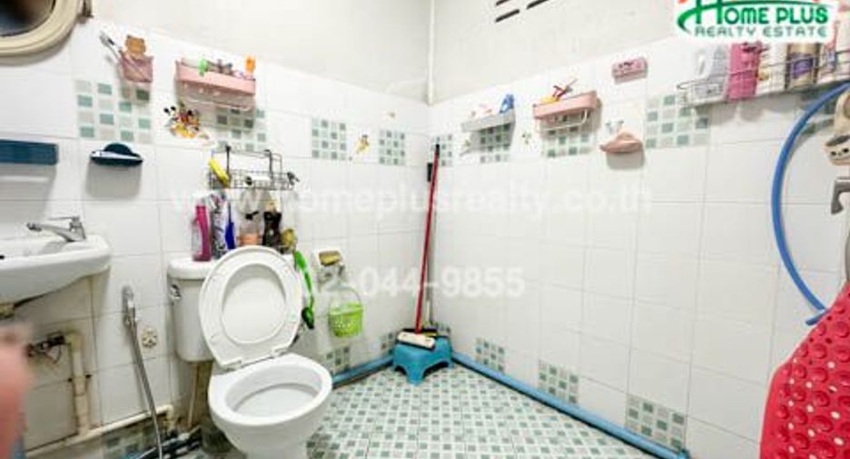 For sale 3 bedrooms townhouse in Bueng Kum, Bangkok