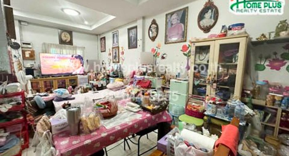 For sale 3 bedrooms townhouse in Bueng Kum, Bangkok