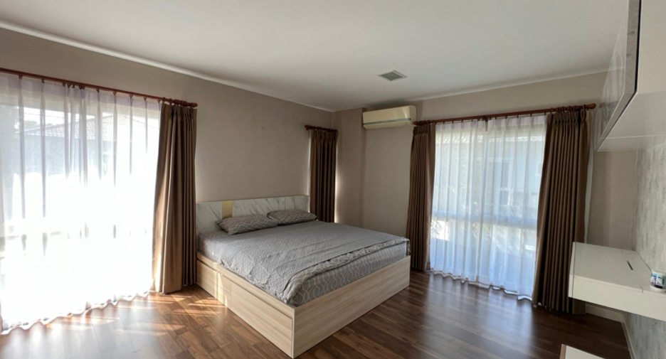 For rent 3 bedrooms house in Mueang Chiang Mai, Chiang Mai
