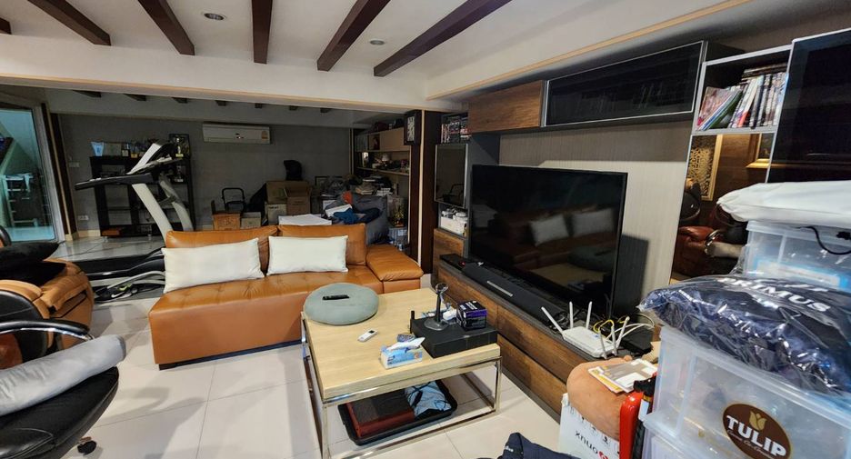 For sale 191 bed apartment in Wang Thonglang, Bangkok