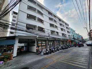 For sale 191 bed apartment in Wang Thonglang, Bangkok