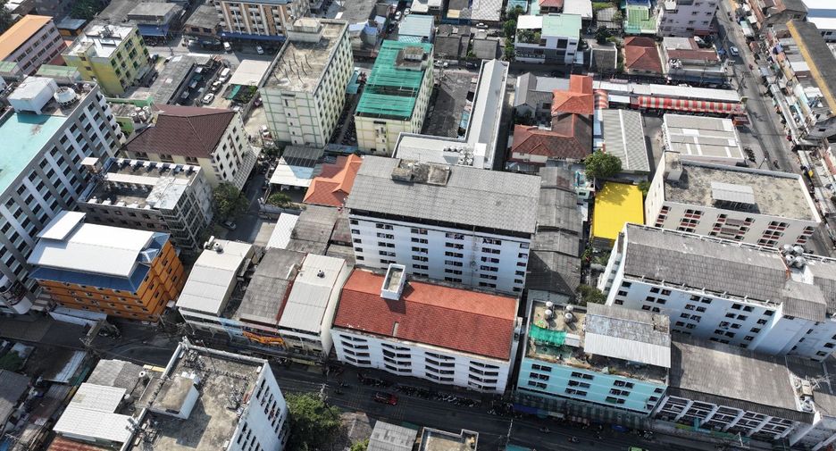 For sale 191 bed apartment in Wang Thonglang, Bangkok