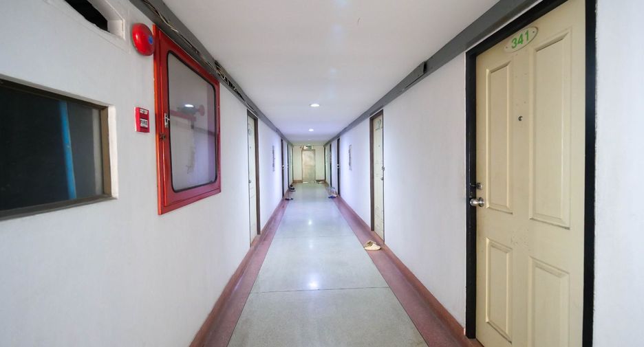 For sale 191 bed apartment in Wang Thonglang, Bangkok