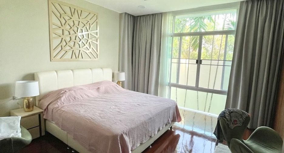 For rent 3 ベッドルーム villa in Sattahip, Chonburi