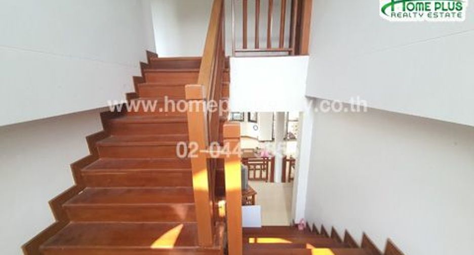 For sale 5 bedrooms house in Doi Saket, Chiang Mai