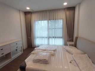 For rent 4 bed condo in Saphan Sung, Bangkok