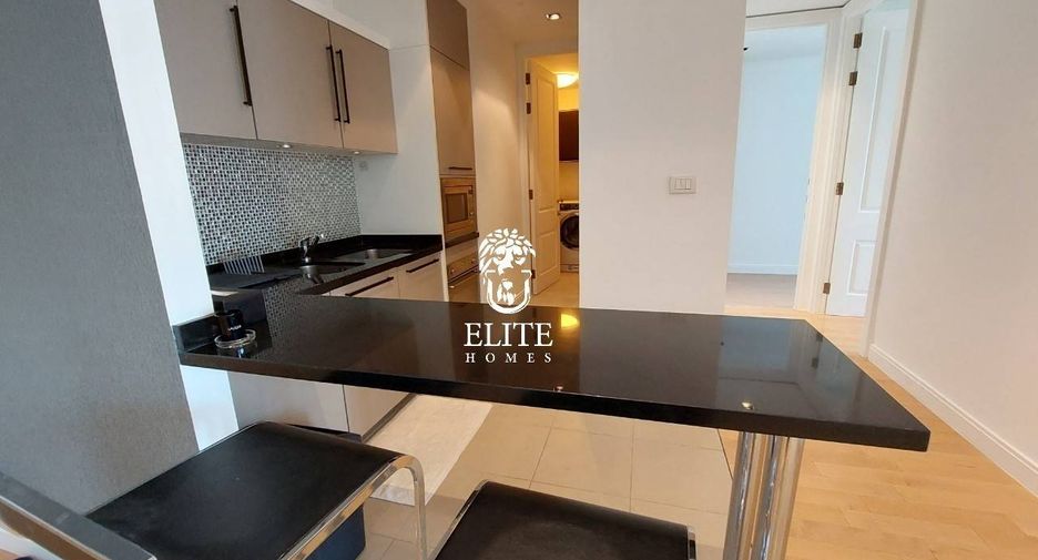 For rent 2 bedrooms condo in Pathum Wan, Bangkok