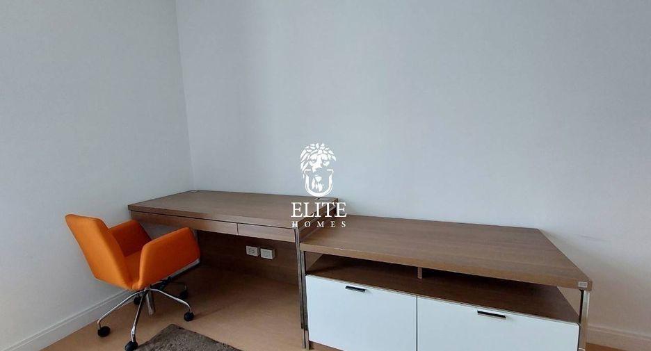 For rent 2 bedrooms condo in Pathum Wan, Bangkok