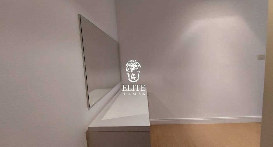 For rent 2 bedrooms condo in Pathum Wan, Bangkok