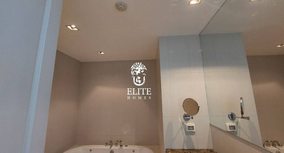 For rent 2 bedrooms condo in Pathum Wan, Bangkok