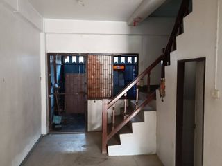 ให้เช่า 3 เตียง พื้นที่ค้าปลีก ใน เมืองเพชรบุรี, เพชรบุรี