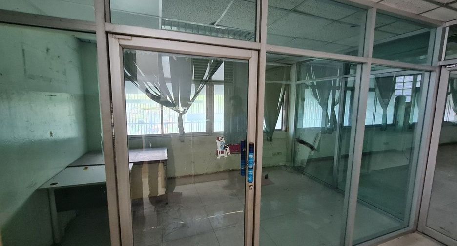 For sale office in Bang Kapi, Bangkok
