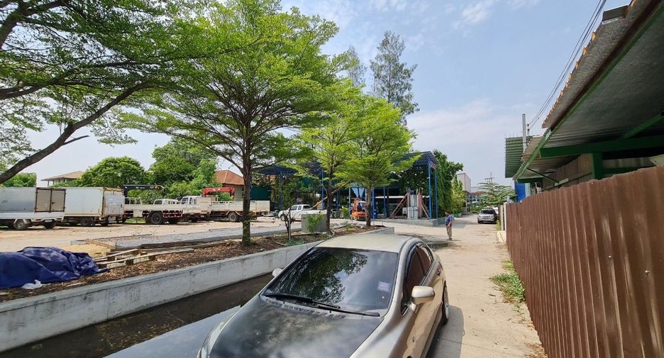 For sale office in Bang Kapi, Bangkok