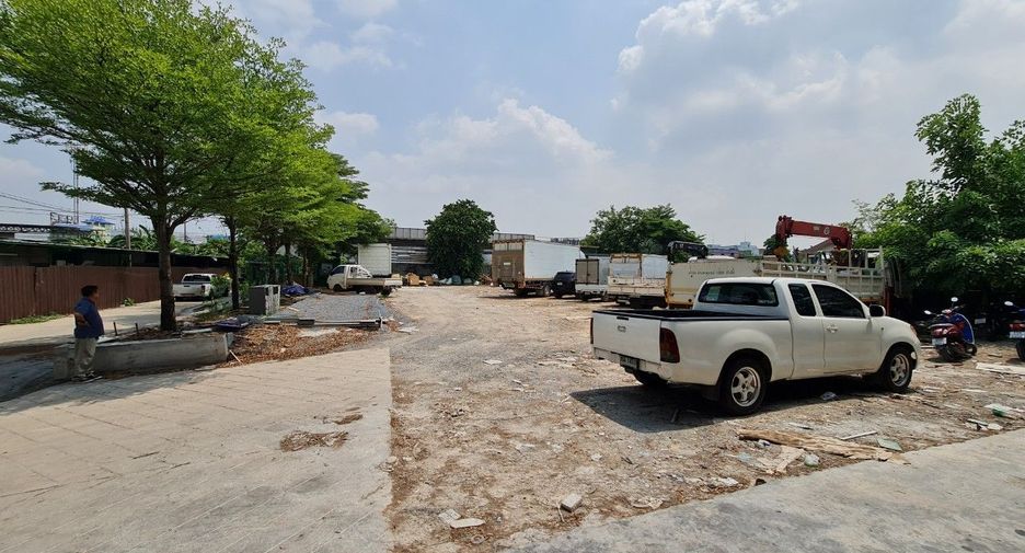 For sale office in Bang Kapi, Bangkok