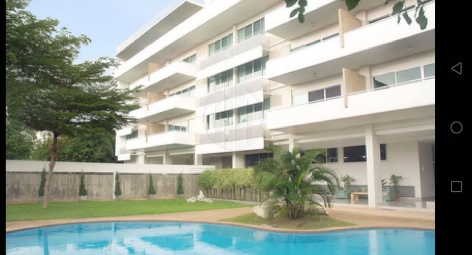 For rent 2 bedrooms condo in Watthana, Bangkok