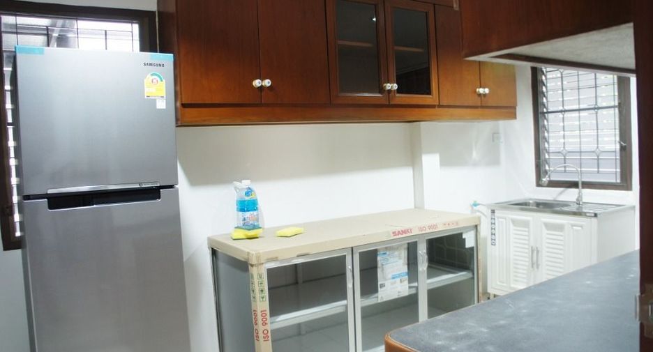 For rent 3 bedrooms house in Bang Phli, Samut Prakan