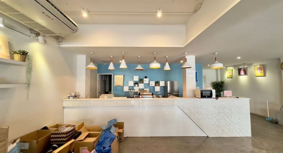 For rent 18 bed hotel in Bang Lamung, Chonburi