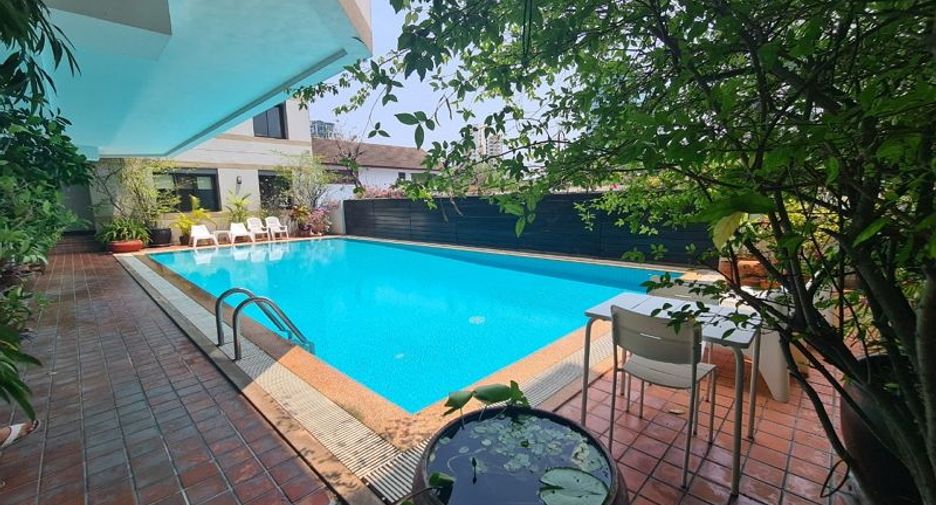 For sale 15 ベッドルーム serviced apartment in Phaya Thai, Bangkok