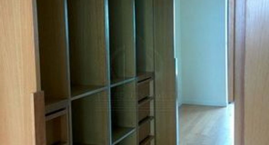 For rent and for sale 2 bedrooms condo in Yan Nawa, Bangkok