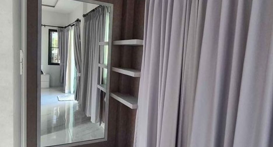 For rent 3 bedrooms villa in Saraphi, Chiang Mai