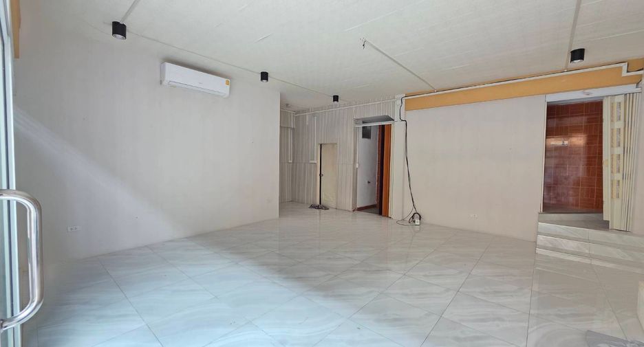 Local comercial en venta en Si Racha, Chonburi