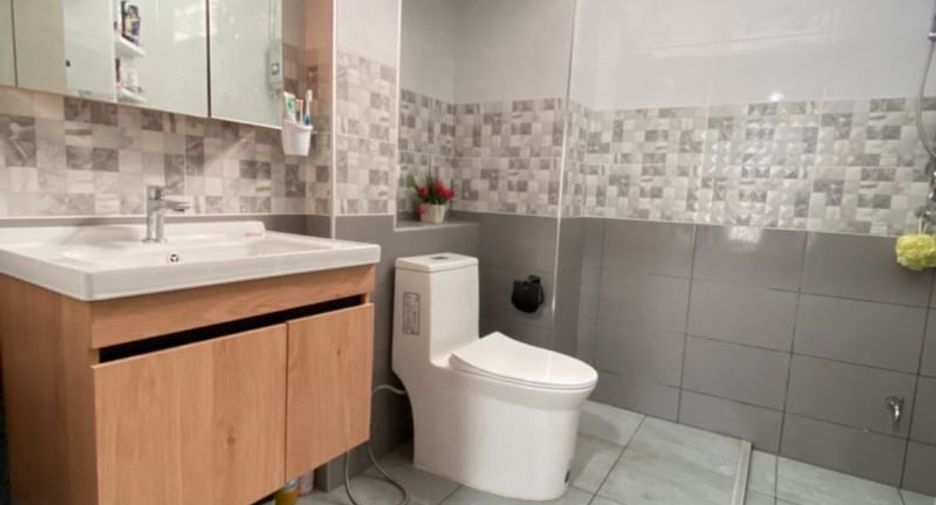 Local comercial en venta en Si Racha, Chonburi