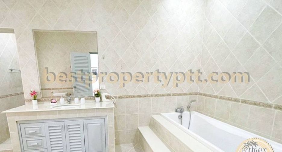 À vendre 12 chambres villa à Bang Lamung, Chonburi